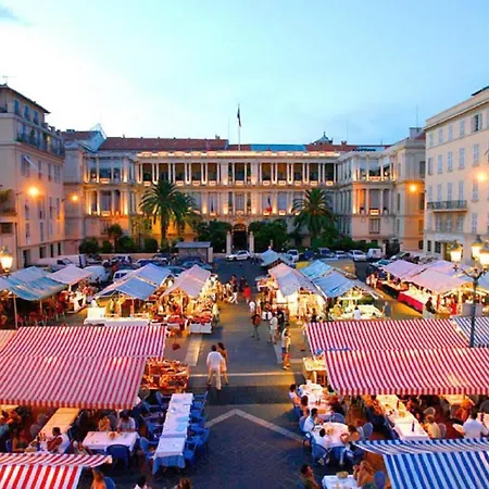 Typique - 2 Bedrooms,typical Apartment-old Town شقة نيس