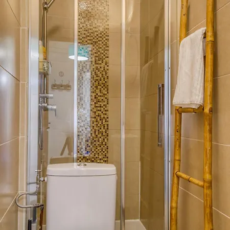 Apartment Typique - 2 Bedrooms,typical Apartment-old Town