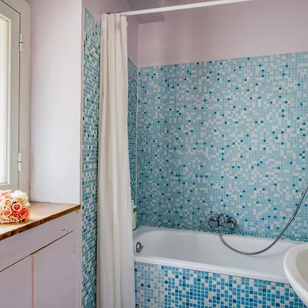 Typique - 2 Bedrooms,typical Apartment-old Town Apartamento Niza