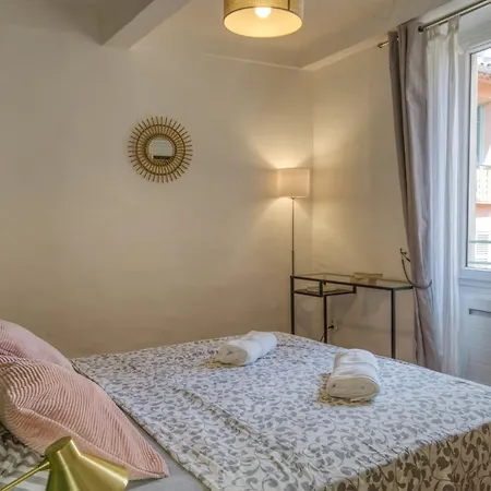 Typique - 2 Bedrooms,typical Apartment-old Town نيس