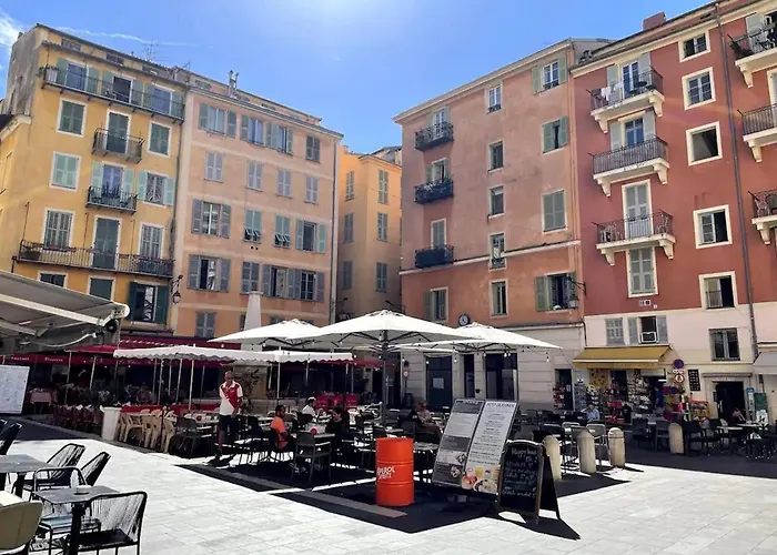 Typique - 2 Bedrooms,typical Apartment-old Town * Nice