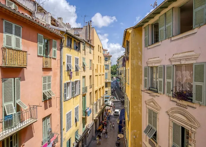 Typique - 2 Bedrooms,typical Apartment-old Town