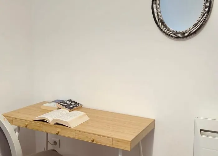 Typique - 2 Bedrooms,typical Apartment-old Town *