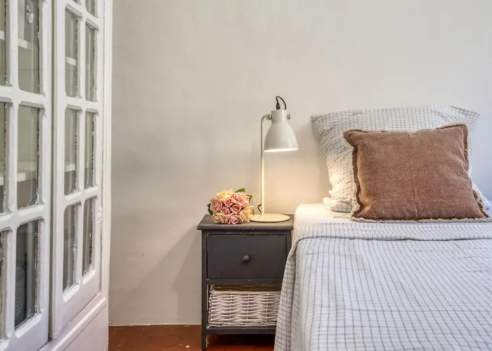 Typique - 2 Bedrooms,typical Apartment-old Town * Nice