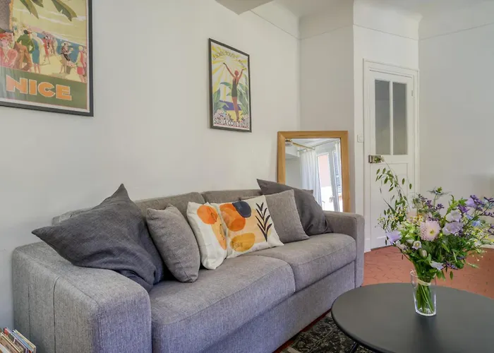 Typique - 2 Bedrooms,typical Apartment-old Town Apartmán