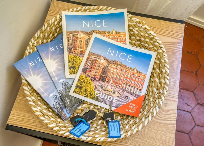 Apartmán Typique - 2 Bedrooms,typical Apartment-old Town Nice